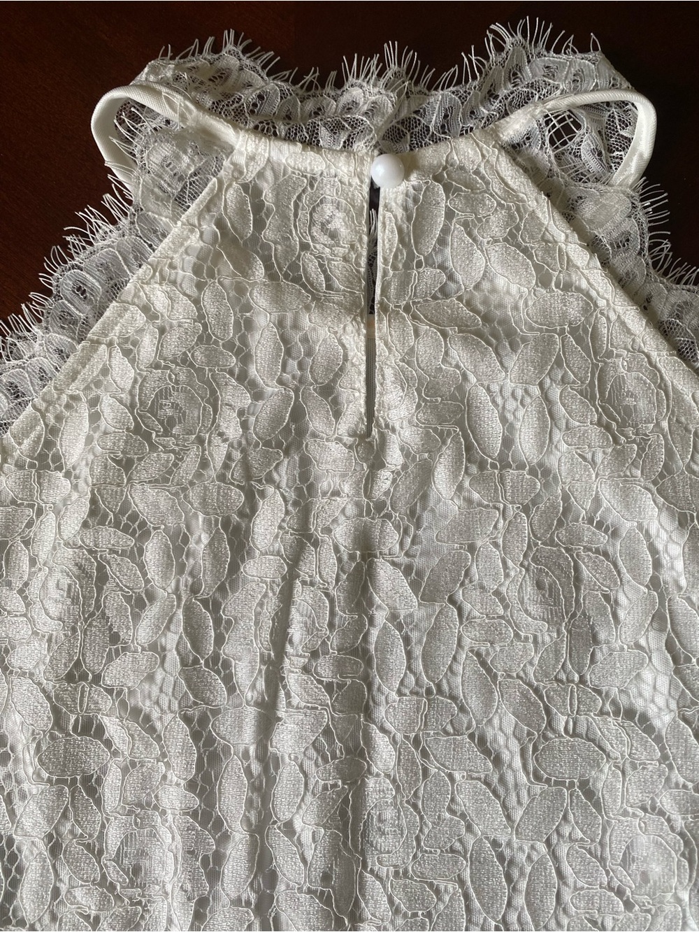 White NWOT Blouse Sleeveless Lacey - Picture 6 of 9